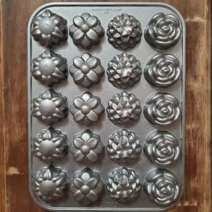 Nordic Ware Flower Mini Cake Pan Baker
